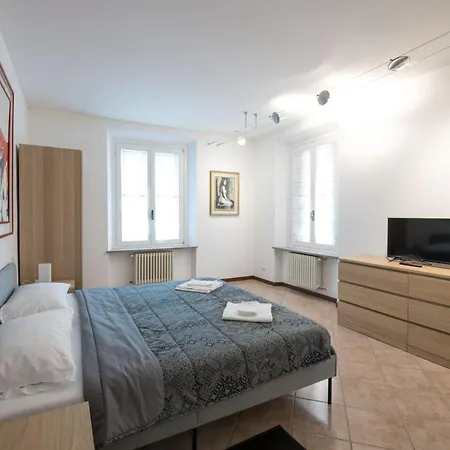 Attico Centro - Ixihome شقة